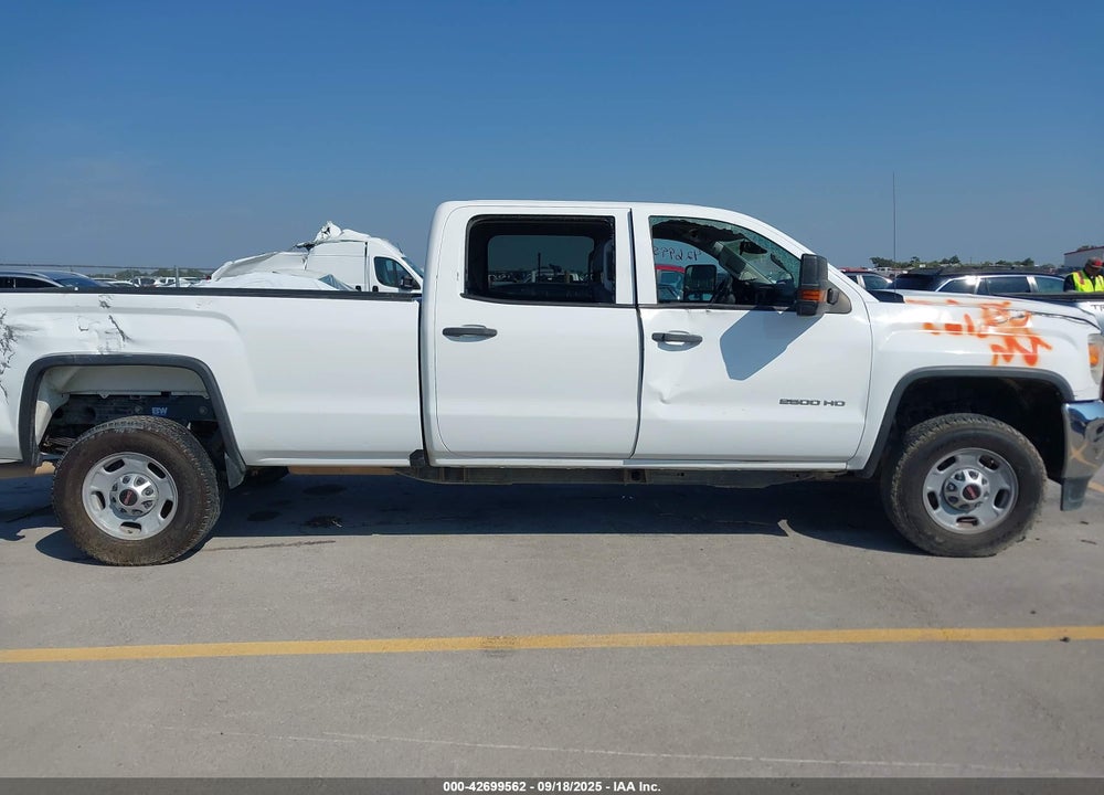 2016 GMC SIERRA 2500HD VIN: 1GT11REGXGF163208