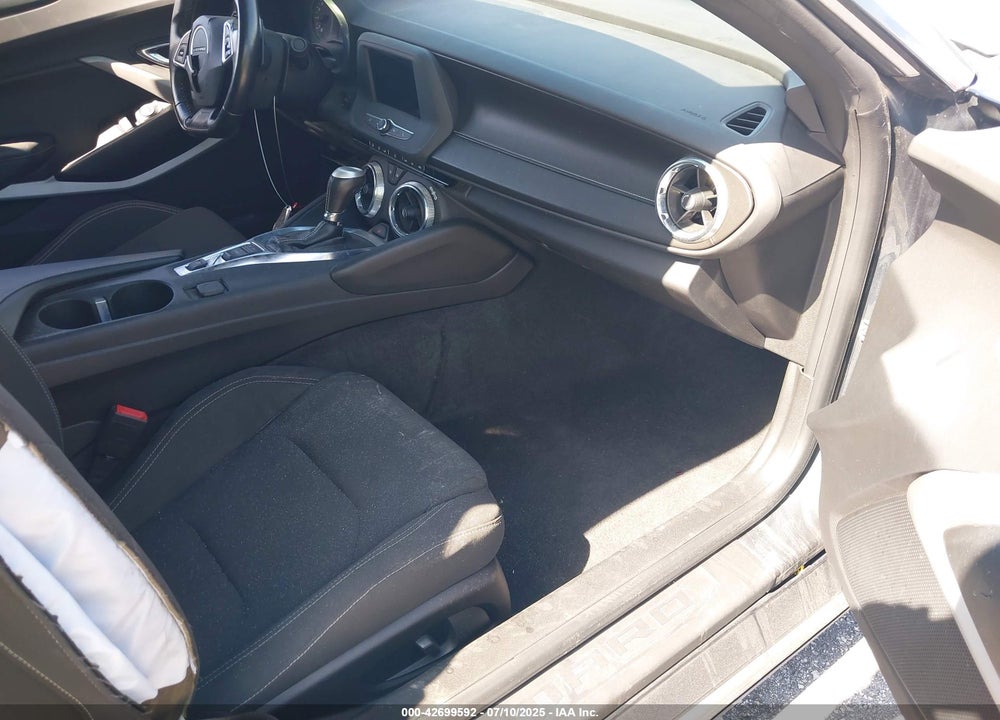 2021 CHEVROLET CAMARO VIN: 1G1FB1RX3M0126832