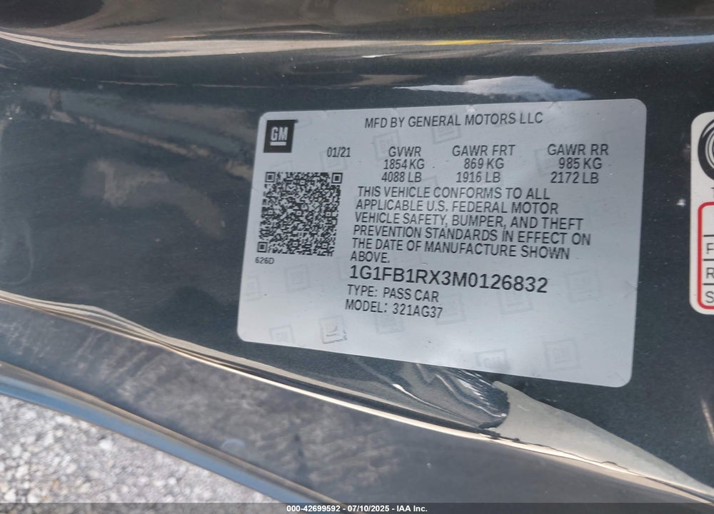 2021 CHEVROLET CAMARO VIN: 1G1FB1RX3M0126832