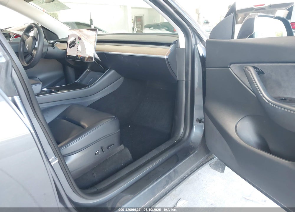 2021 TESLA MODEL Y VIN: 5YJYGDEE7MF060519