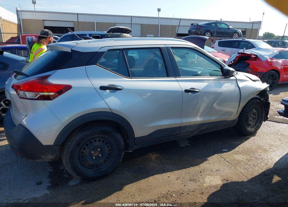 2019 NISSAN KICKS VIN: 3N1CP5CUXKL495580