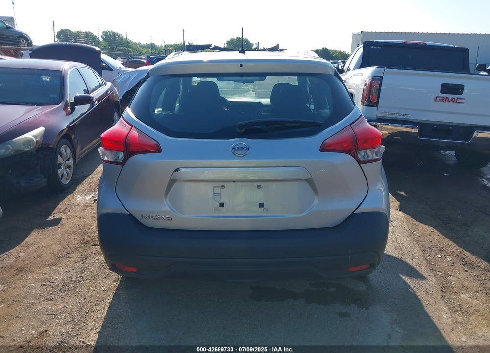 2019 NISSAN KICKS VIN: 3N1CP5CUXKL495580