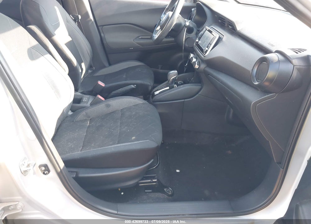 2019 NISSAN KICKS VIN: 3N1CP5CUXKL495580