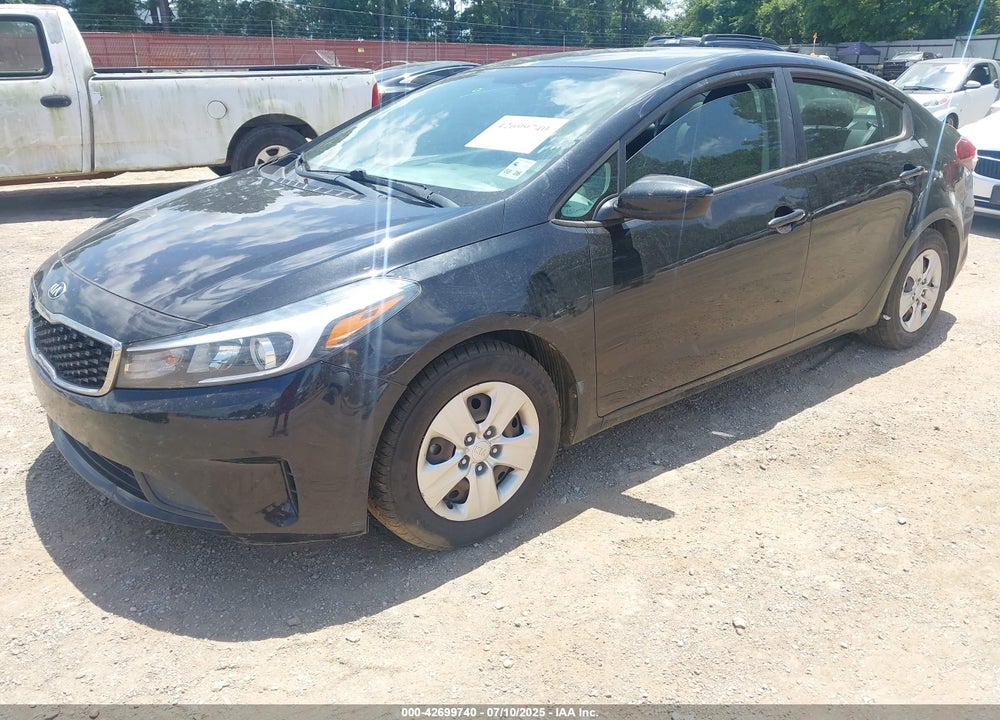 2018 KIA FORTE VIN: 3KPFL4A74JE235093