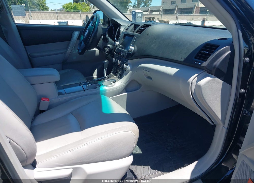2012 TOYOTA HIGHLANDER VIN: 5TDZK3EH5CS073108