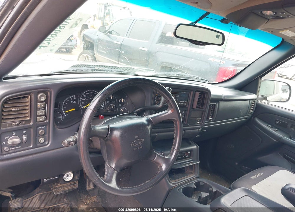 2000 CHEVROLET SILVERADO 1500 LT VIN: 1GCEK19T1YE166657