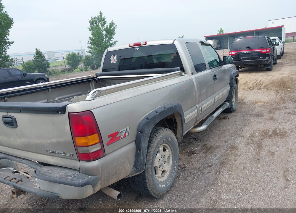 2000 CHEVROLET SILVERADO 1500 LT VIN: 1GCEK19T1YE166657