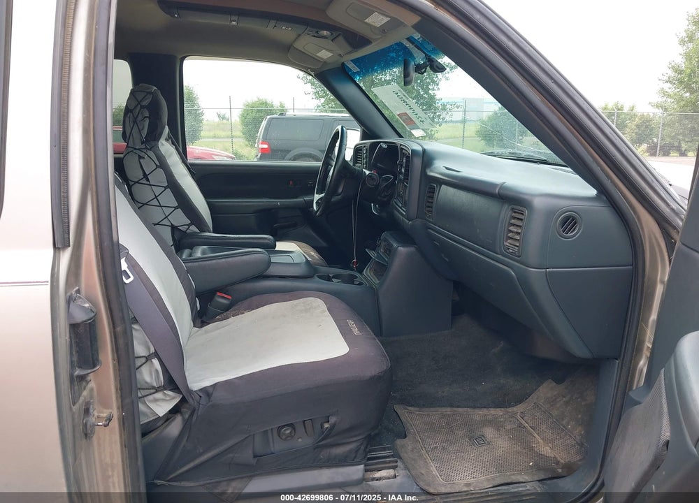 2000 CHEVROLET SILVERADO 1500 LT VIN: 1GCEK19T1YE166657