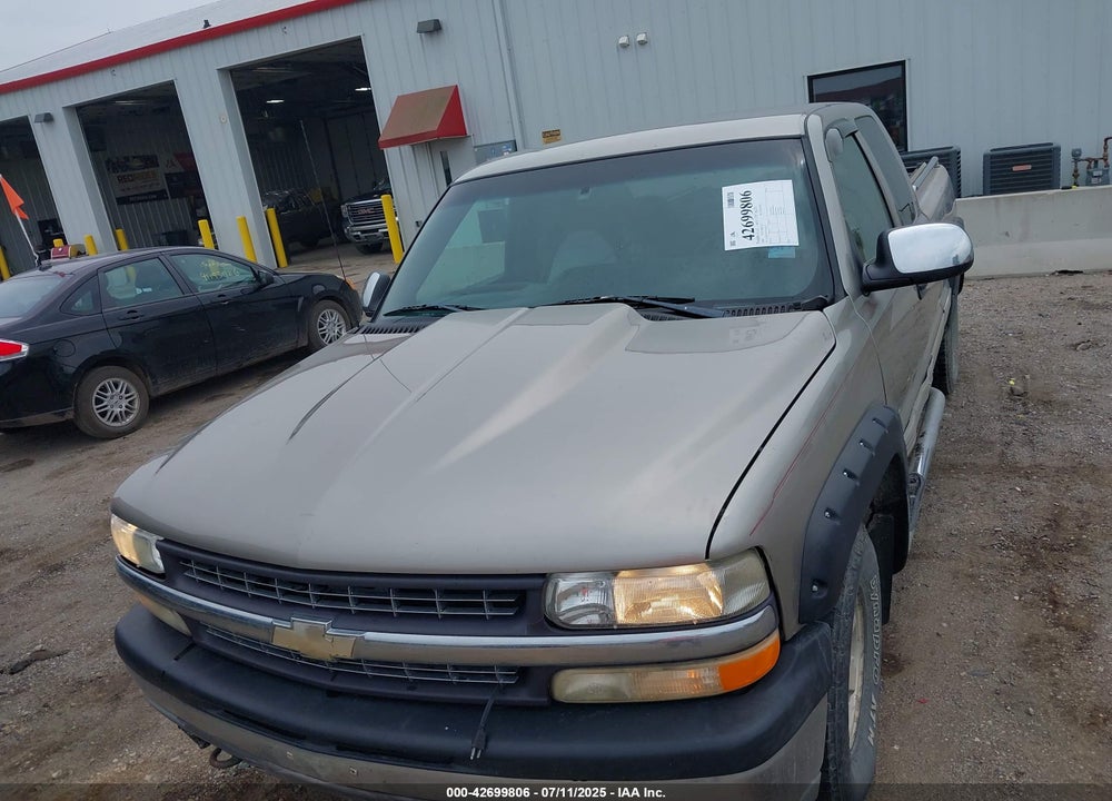 2000 CHEVROLET SILVERADO 1500 LT VIN: 1GCEK19T1YE166657