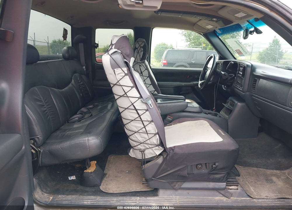 2000 CHEVROLET SILVERADO 1500 LT VIN: 1GCEK19T1YE166657