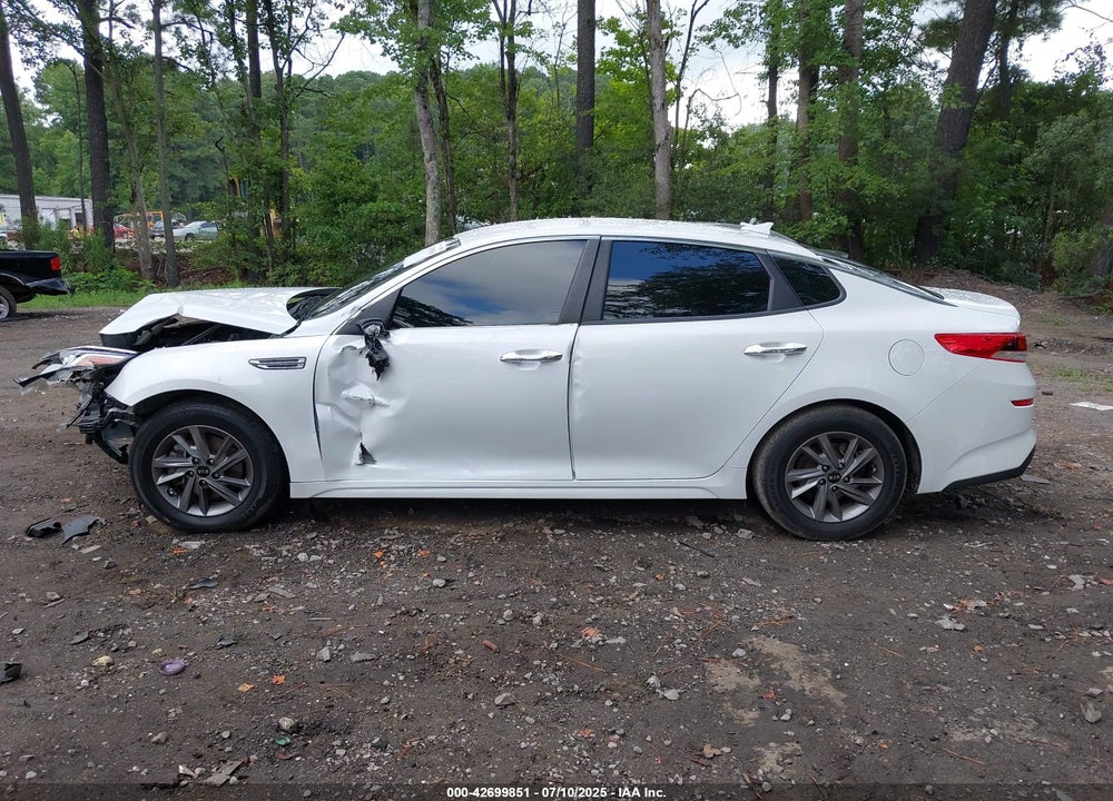 2020 KIA OPTIMA VIN: 5XXGT4L35LG431083