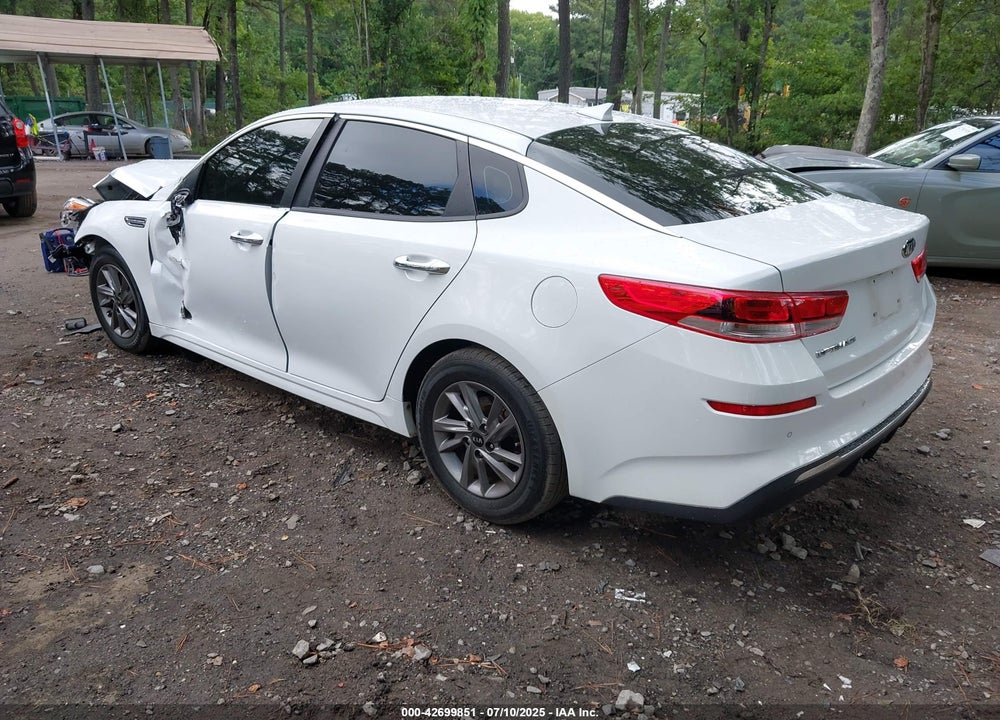 2020 KIA OPTIMA VIN: 5XXGT4L35LG431083