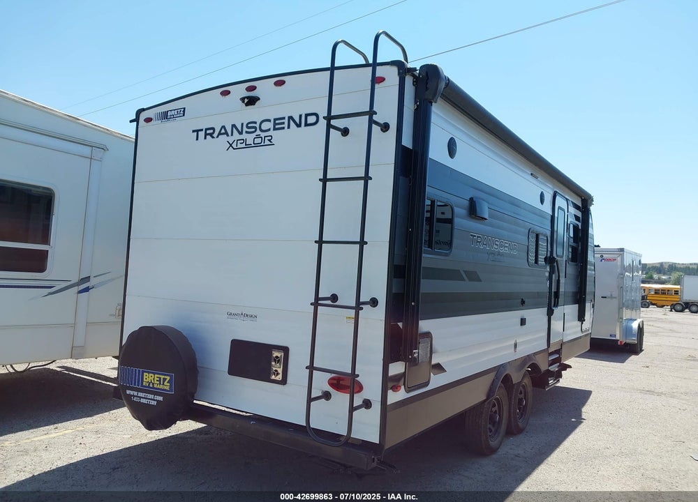 2022 GRAND DESIGN TRANCEND VIN: 573TT2526NDD02818