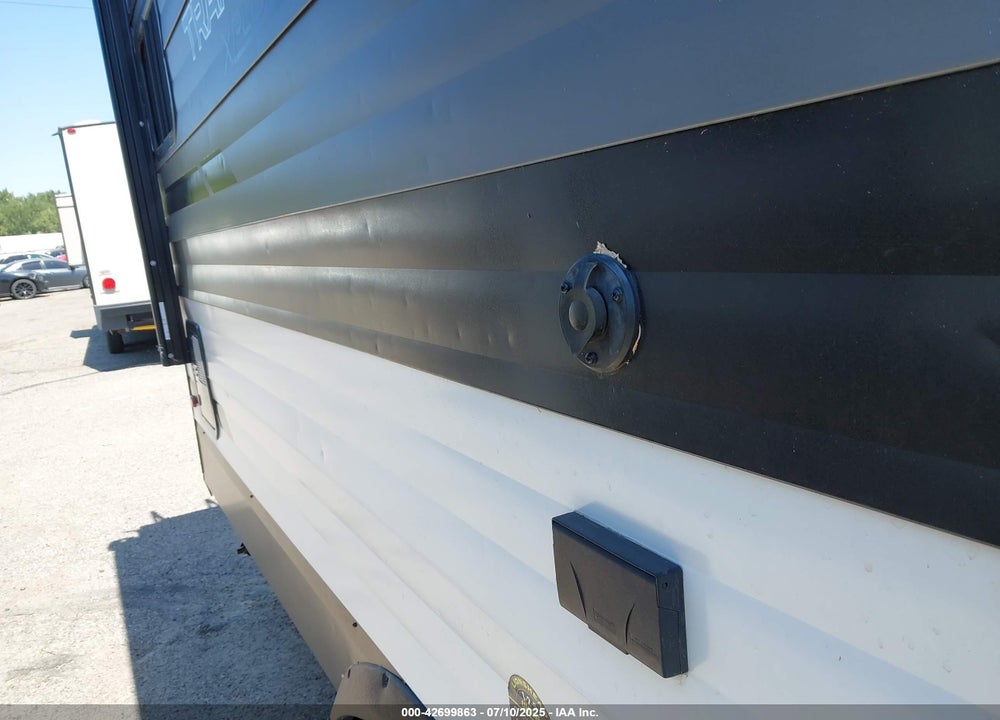 2022 GRAND DESIGN TRANCEND VIN: 573TT2526NDD02818