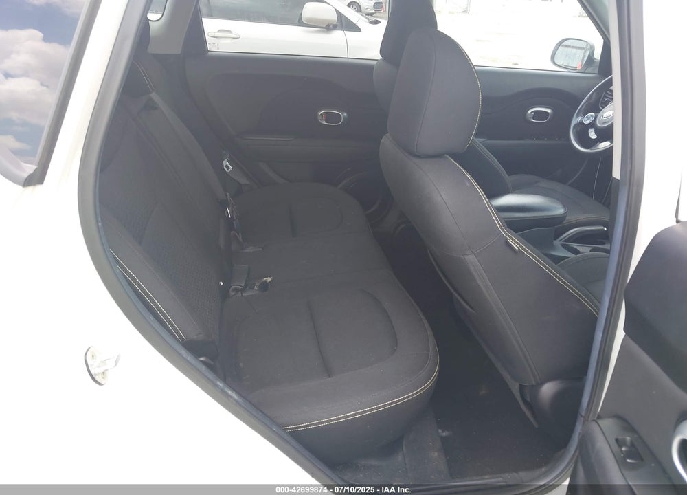 2015 KIA SOUL VIN: KNDJP3A51F7200199