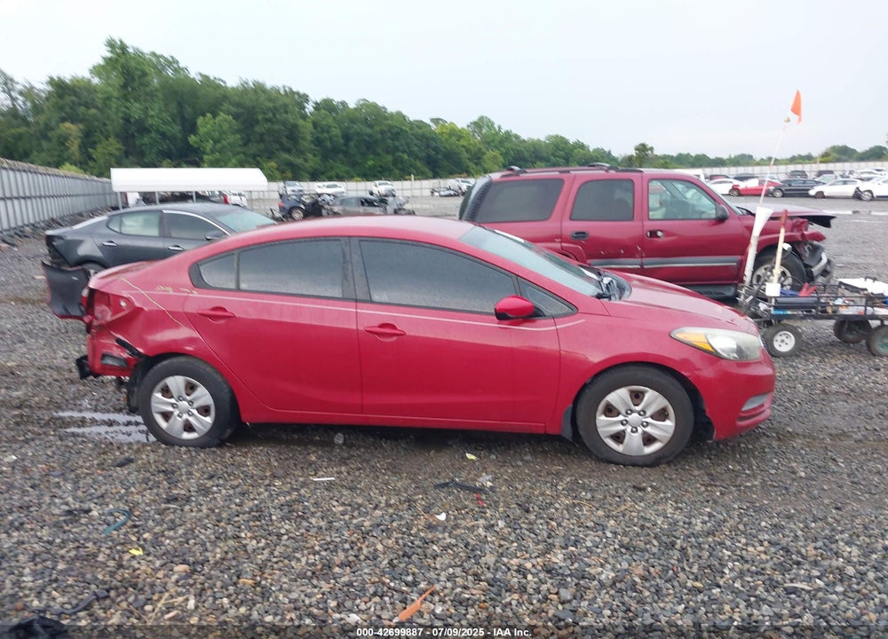 2016 KIA FORTE VIN: KNAFK4A61G5457683