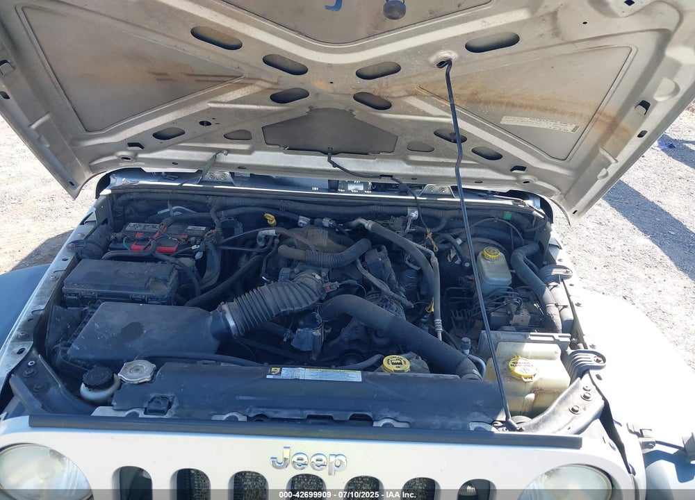 2008 JEEP WRANGLER / VIN: 1J4GA39168L592999
