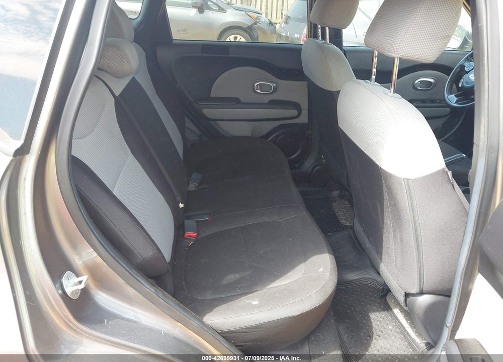2015 KIA SOUL VIN: KNDJN2A20F7217792