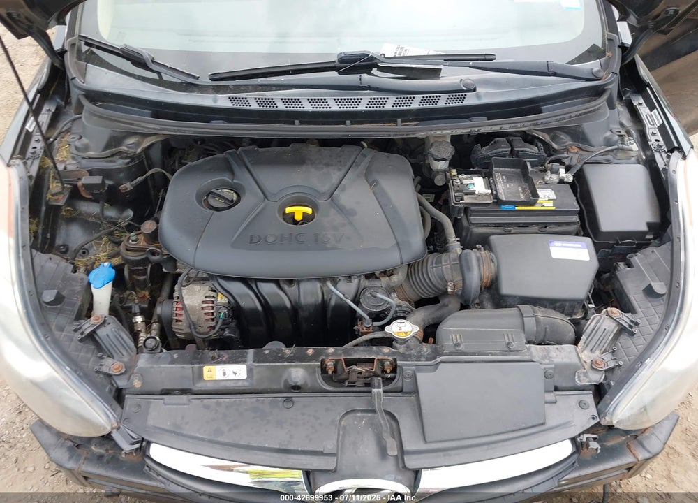 2013 HYUNDAI ELANTRA VIN: KMHDH4AE4DU983559