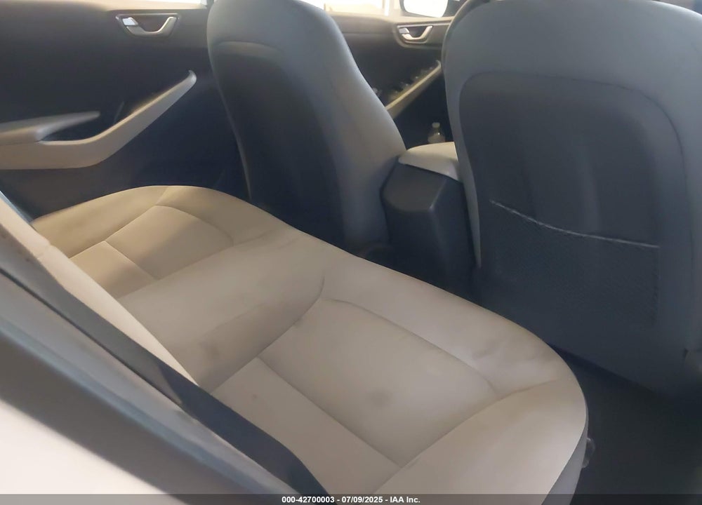 2021 HYUNDAI IONIQ HYBRID VIN: KMHC65LC6MU246382