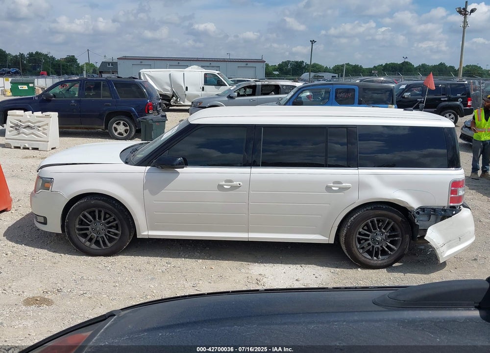 2014 FORD FLEX VIN: 2FMHK6C82EBD07589