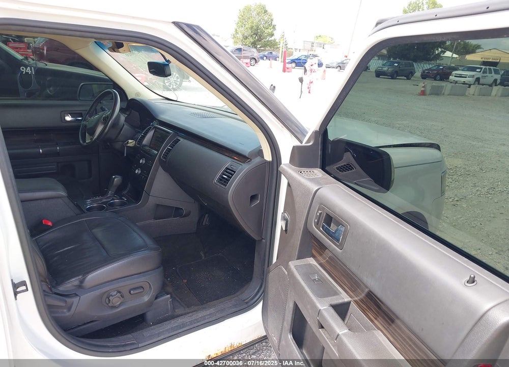 2014 FORD FLEX VIN: 2FMHK6C82EBD07589