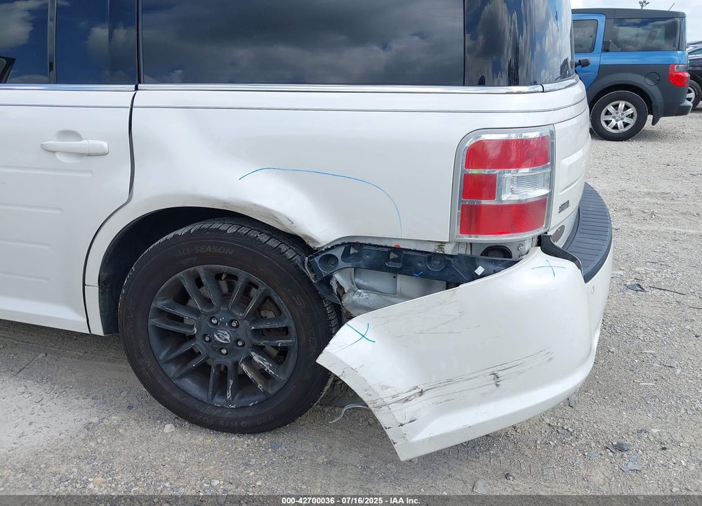 2014 FORD FLEX VIN: 2FMHK6C82EBD07589