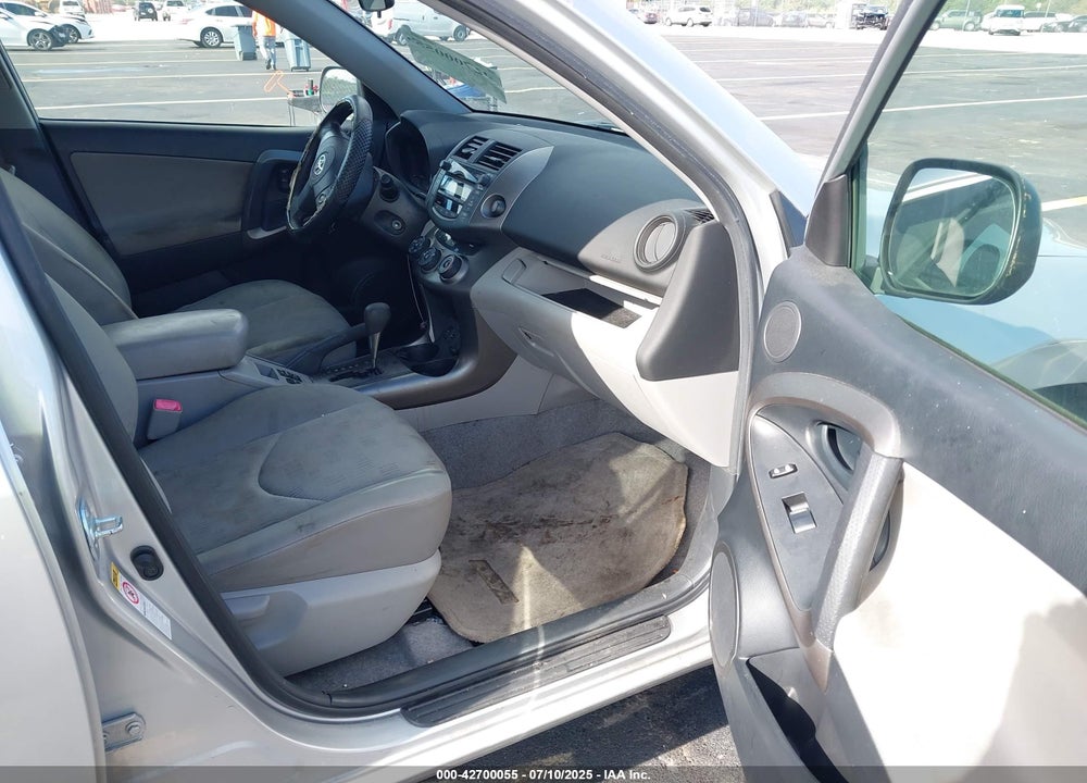 2010 TOYOTA RAV4 VIN: JTMKF4DV2A5028343