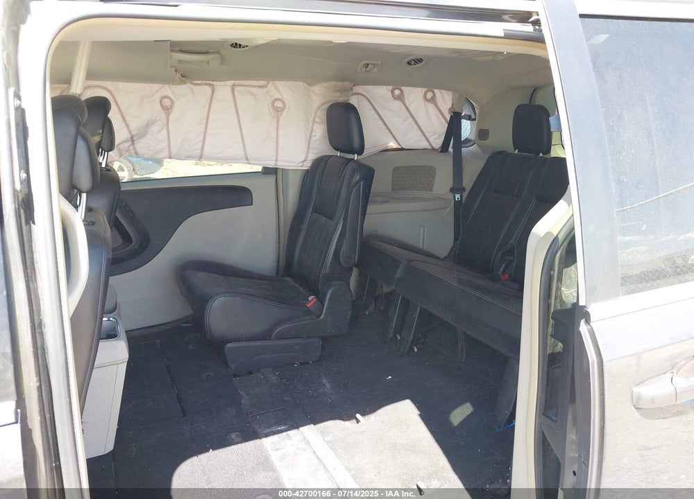 2015 CHRYSLER TOWN & COUNTRY TOURING VIN: 2C4RC1BG0FR538422