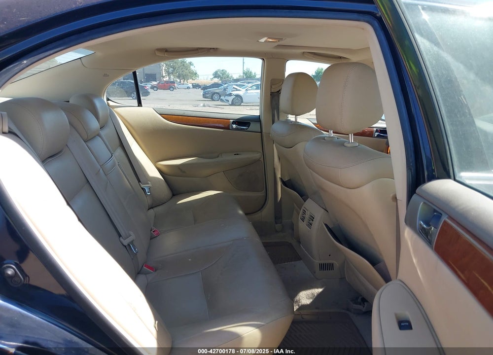 2005 LEXUS ES 330 VIN: JTHBA30G455110921