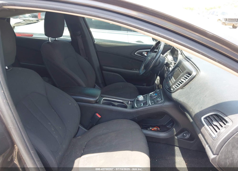 2016 CHRYSLER 200 VIN: 1C3CCCAB9GN136053