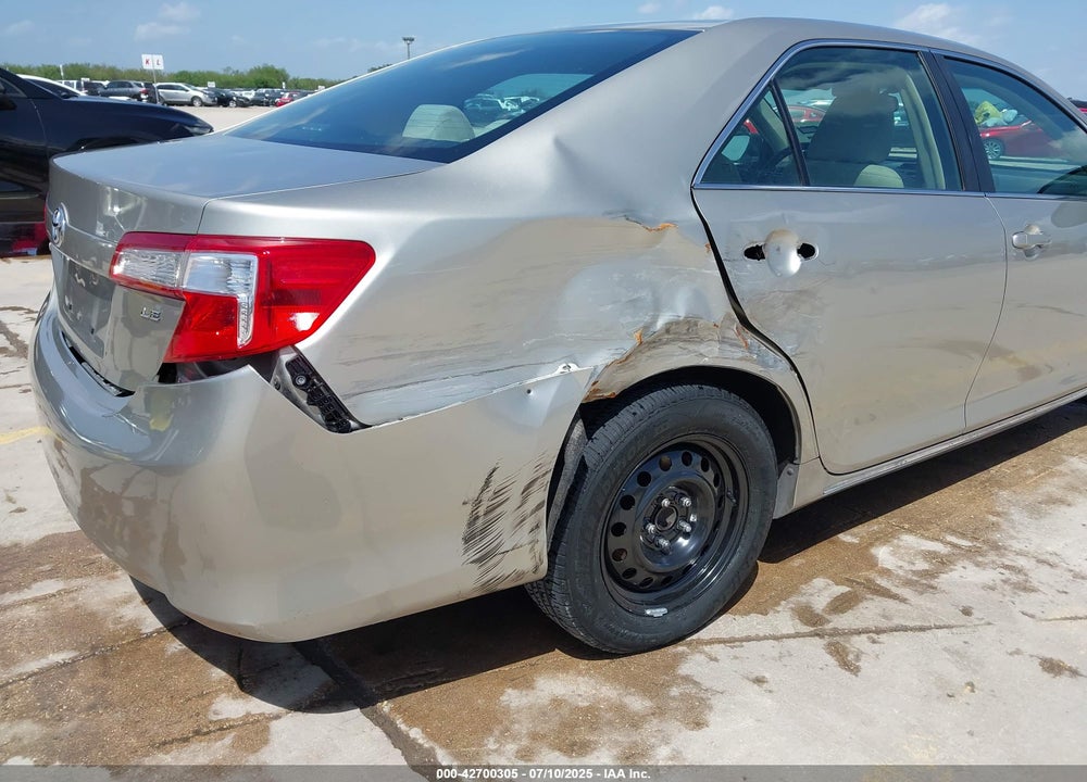 2014 TOYOTA CAMRY LE VIN: 4T1BF1FK6EU305651