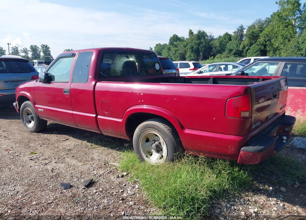 2003 CHEVROLET S-10 LS VIN: 1GCCS19X738211635