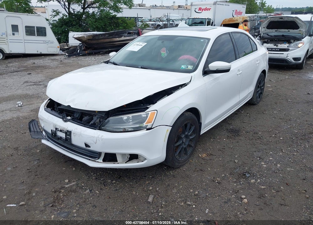 2014 VOLKSWAGEN JETTA 1.8T SE VIN: 3VWD07AJ7EM368744