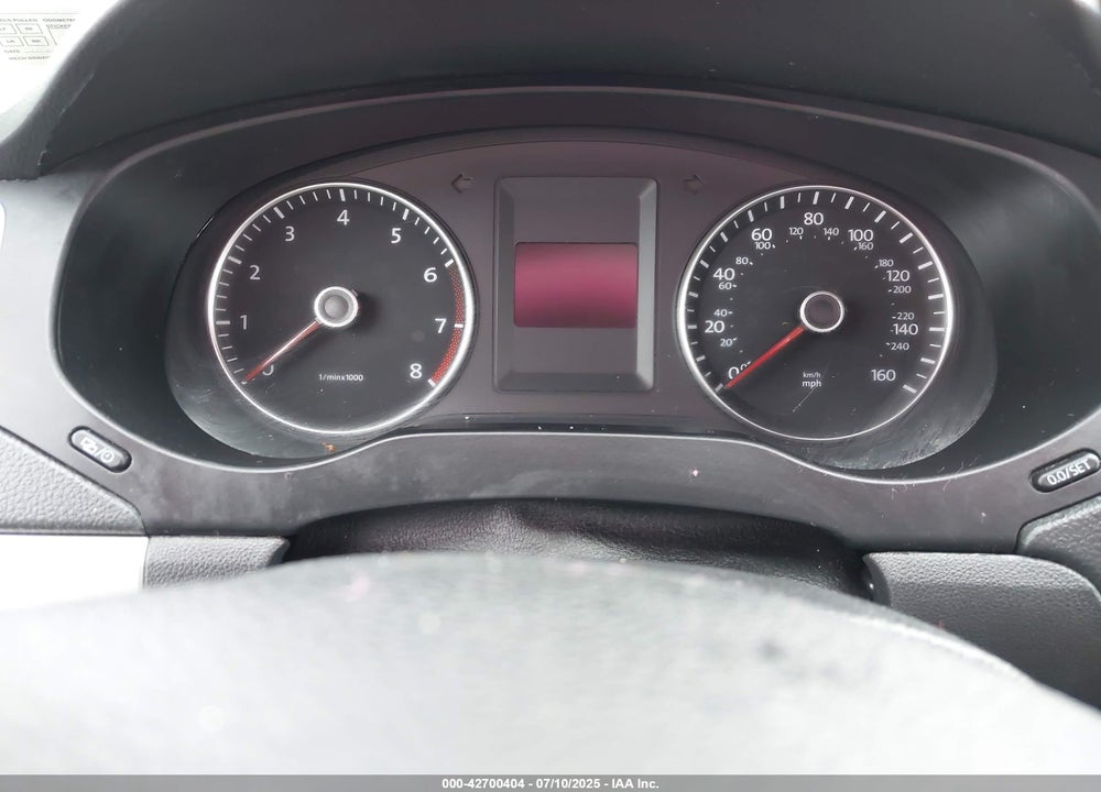 2014 VOLKSWAGEN JETTA 1.8T SE VIN: 3VWD07AJ7EM368744