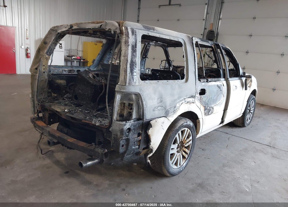 2007 LINCOLN NAVIGATOR VIN: 5LMFU27517LJ16210
