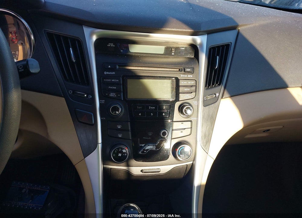 2013 HYUNDAI SONATA GLS VIN: 5NPEB4AC5DH617919