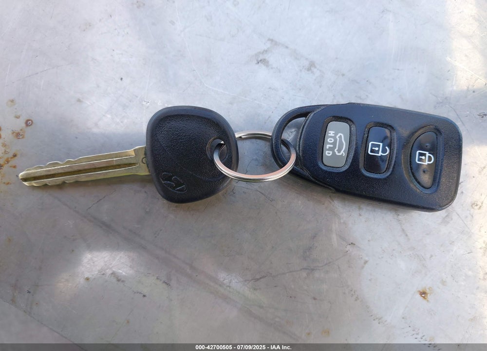 2012 HYUNDAI ELANTRA VIN: KMHDH4AE2CU428270