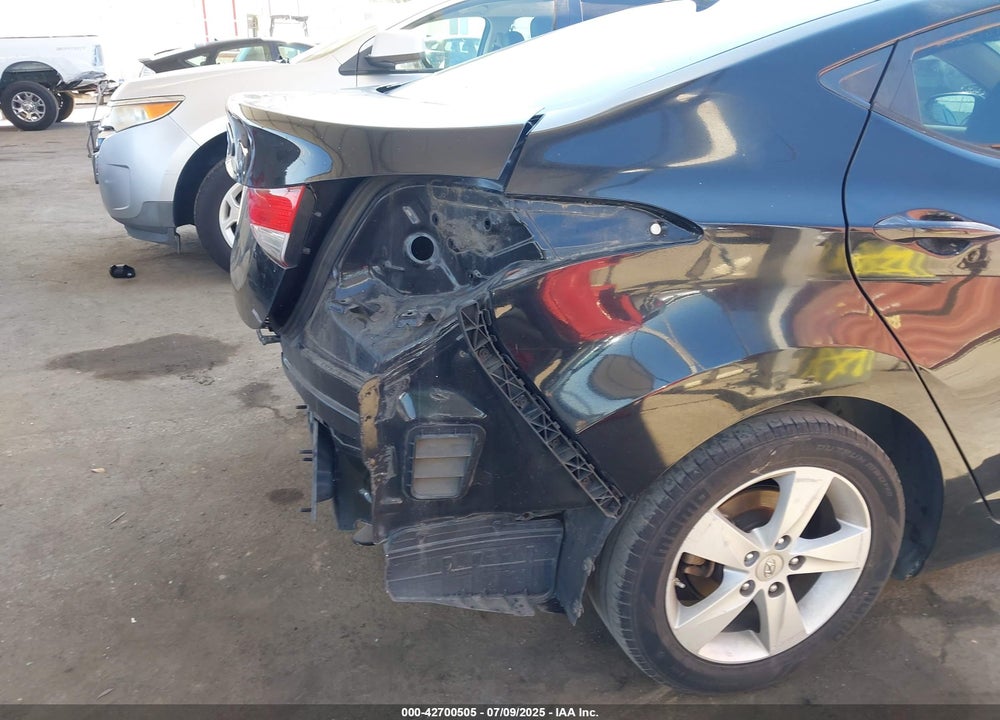 2012 HYUNDAI ELANTRA VIN: KMHDH4AE2CU428270