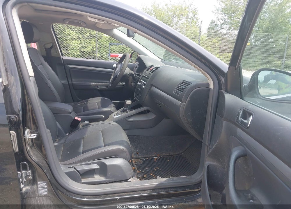 2006 VOLKSWAGEN JETTA 2.5 VIN: 3VWSF81K46M786118