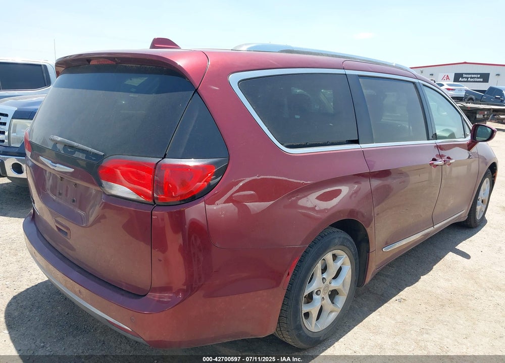 2018 CHRYSLER PACIFICA TOURING L VIN: 2C4RC1BG1JR219054