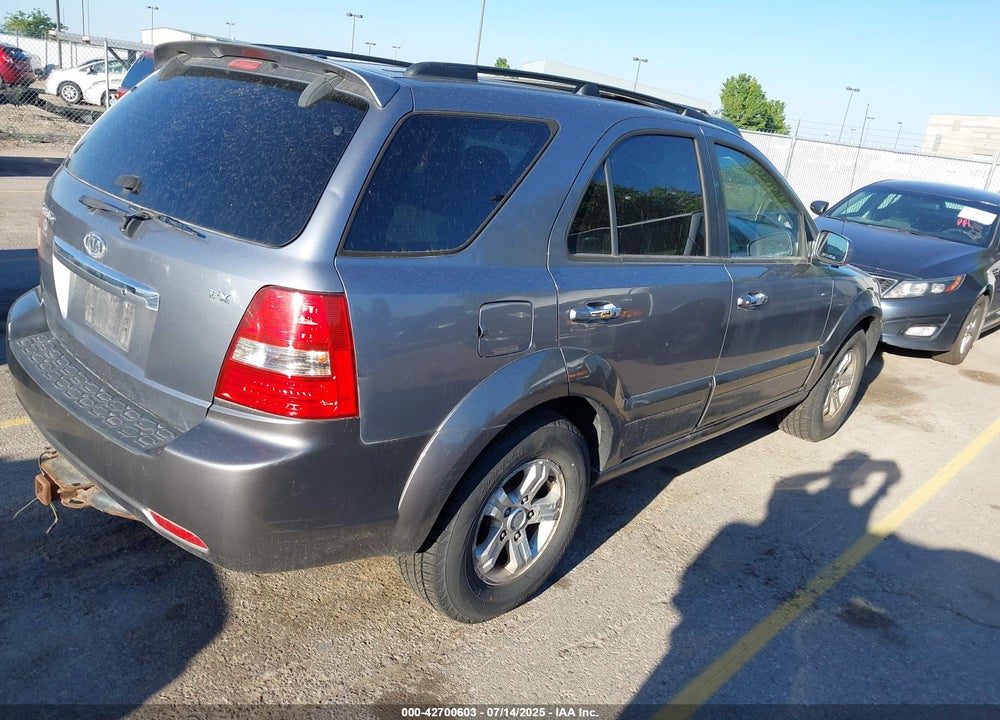 2008 KIA SORENTO VIN: KNDJC736285852479