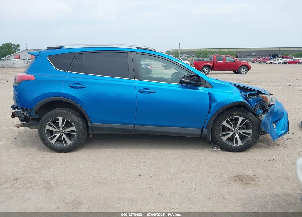 2017 TOYOTA RAV4 VIN: 2T3RFREV8HW646845