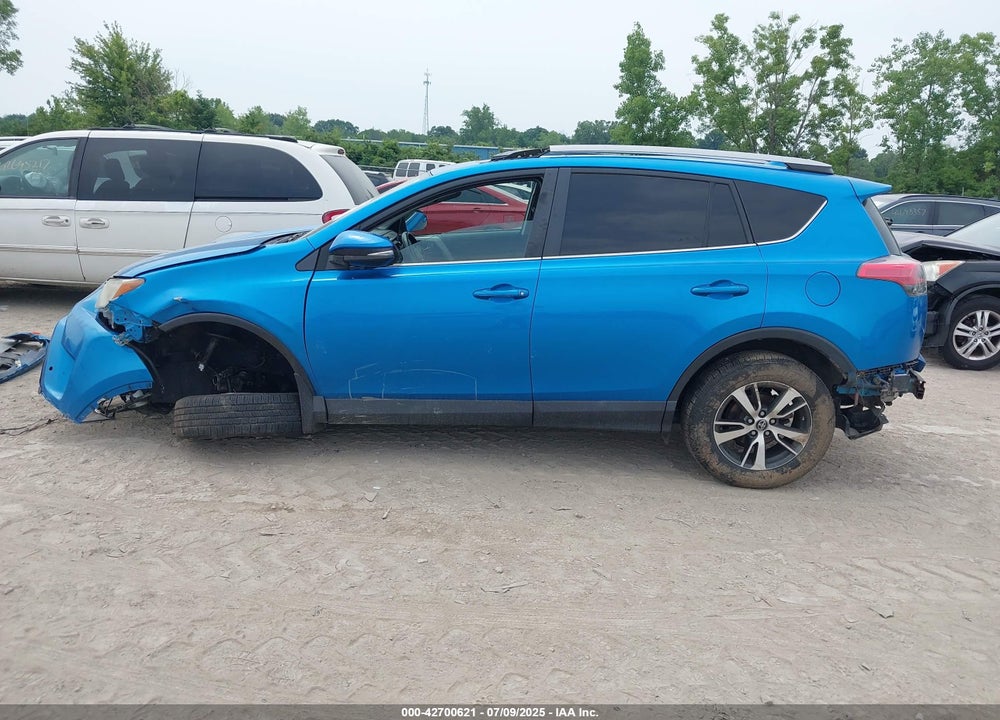 2017 TOYOTA RAV4 VIN: 2T3RFREV8HW646845