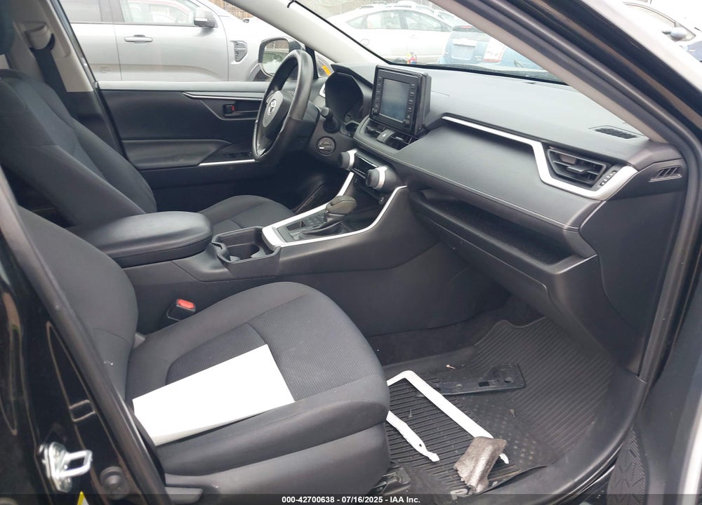 2019 TOYOTA RAV4 VIN: 2T3F1RFV6KW014000