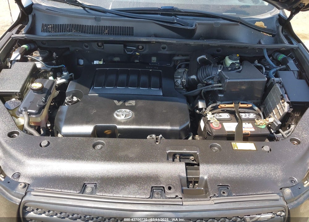 2008 TOYOTA RAV4 VIN: JTMBK32V085070657