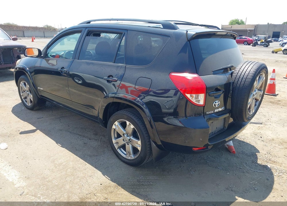 2008 TOYOTA RAV4 VIN: JTMBK32V085070657