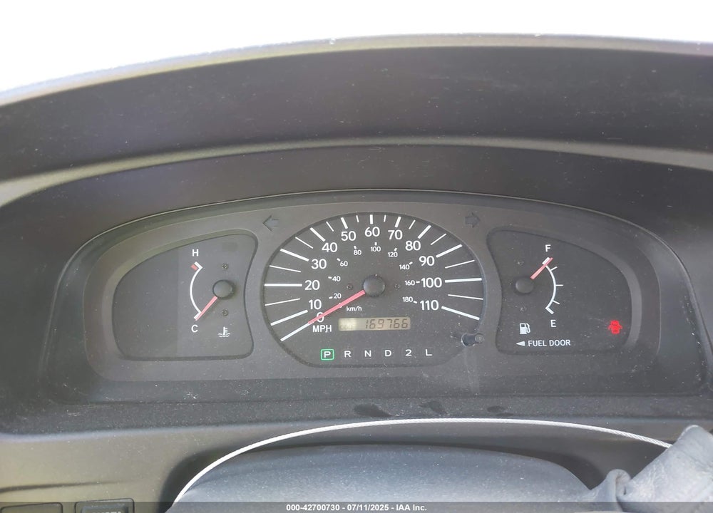 2000 TOYOTA SIENNA CE VIN: 4T3ZF19C0YU210825