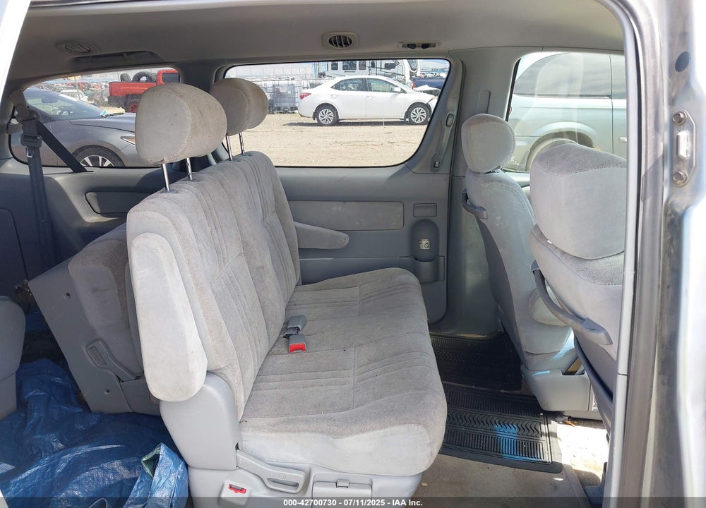 2000 TOYOTA SIENNA CE VIN: 4T3ZF19C0YU210825