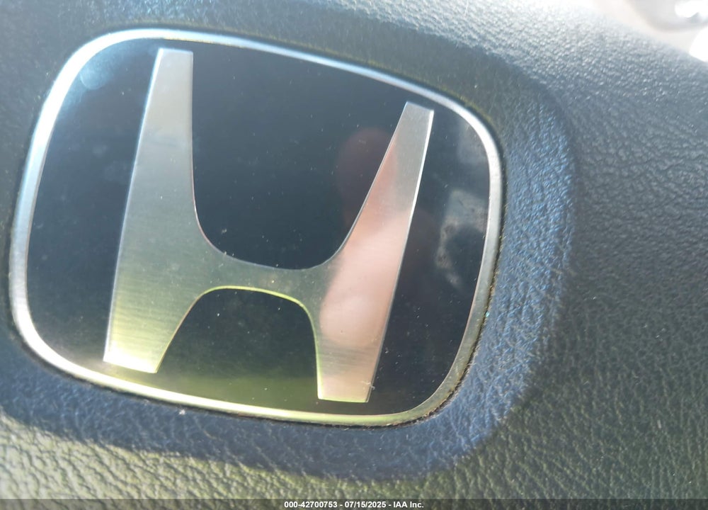 2005 HONDA ACCORD 3.0 EX VIN: 1HGCM66515A073095